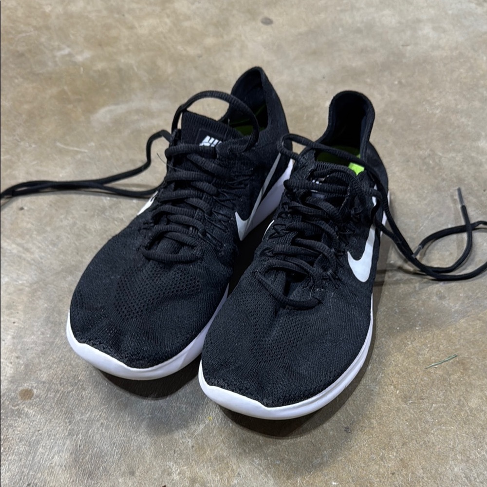 Nike Black Flyknit Running Shoes